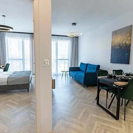 Apartament Manufaktura Limanowskiego 68, Garaz Apartment *