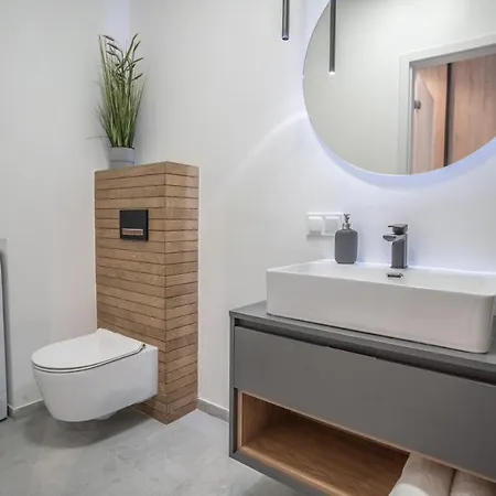 Apartament Manufaktura Limanowskiego 68, Garaz *