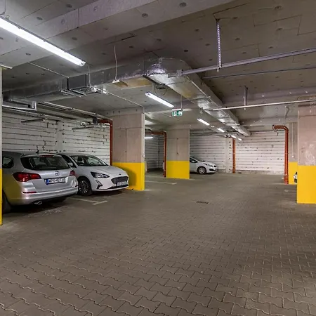 Apartament Manufaktura Limanowskiego 68, Garaz Apartment Lodz